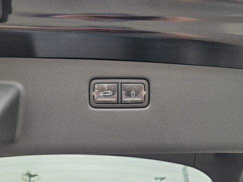 New 2026 Genesis GV60 Advance image 14