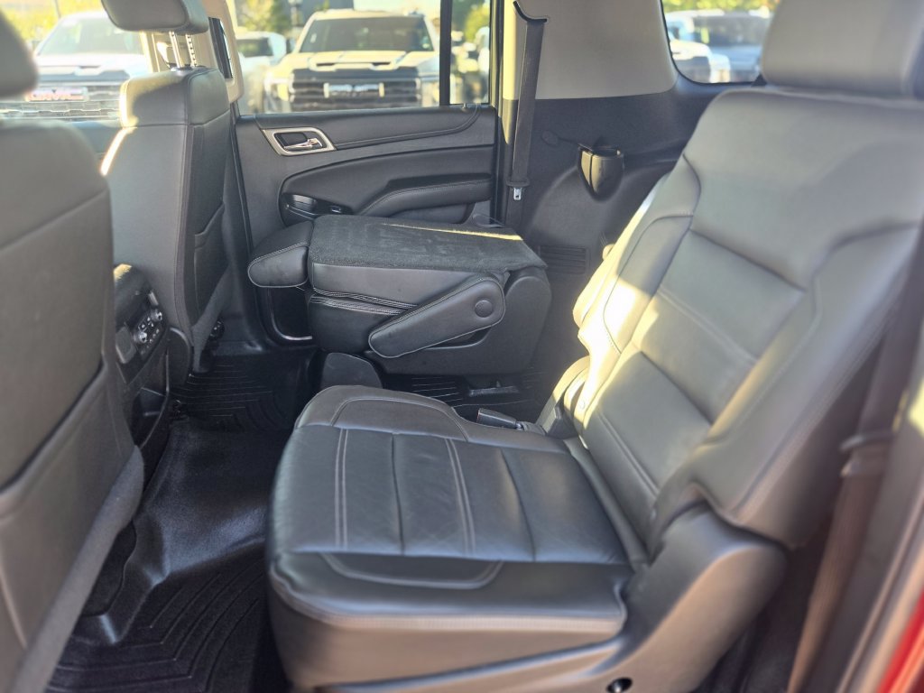 Used 2018 GMC Yukon XL Denali w/ Denali Ultimate Package AWD/4WD image 21