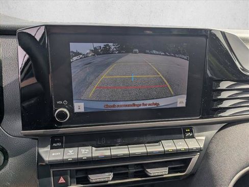 Used 2025 Toyota Camry LE FWD image 13