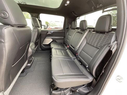 New 2025 GMC Sierra EV Denali image 8