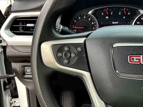 Used 2021 GMC Acadia SLE w/ Driver Convenience Package image 18