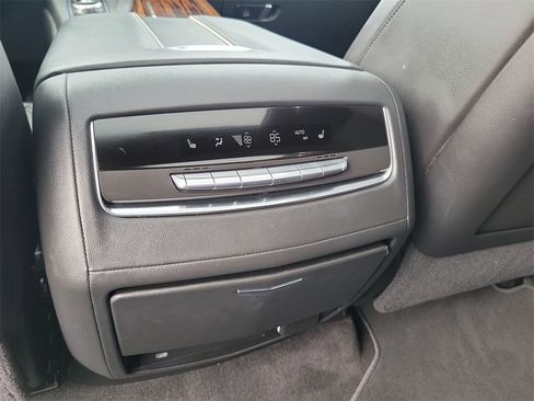 Used 2021 Cadillac Escalade ESV Premium Luxury image 21