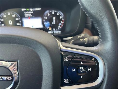 Used 2019 Volvo XC60 T6 Inscription w/ Protection Package Premier AWD/4WD image 17