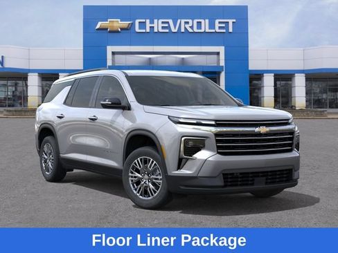 New 2026 Chevrolet Traverse LT w/ Driver Confidence Package AWD/4WD image 8