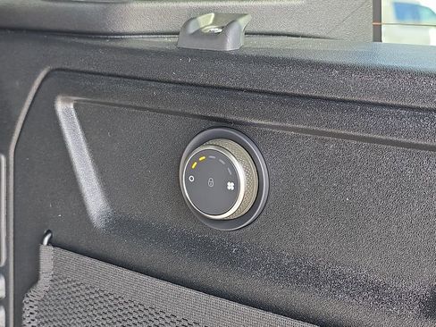 New 2026 Land Rover Defender 110 V8 image 13