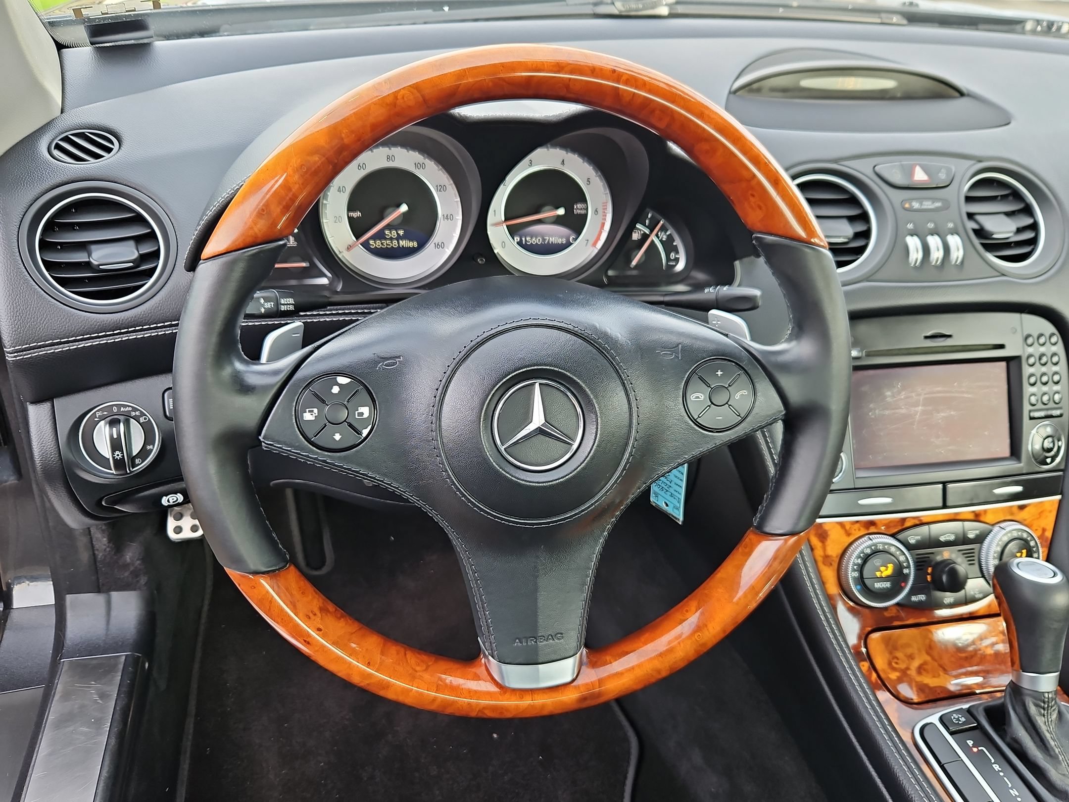 Used 2012 Mercedes-Benz SL 550 image 14