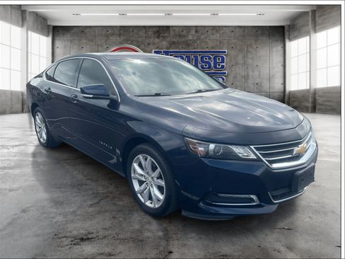 Used 2018 Chevrolet Impala LT w/ LT Entertainment Package FWD image 3