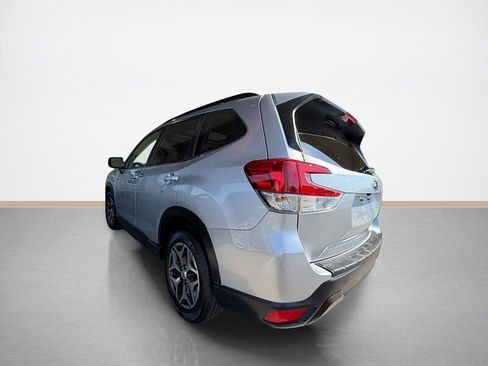 Used 2019 Subaru Forester Premium AWD/4WD image 6