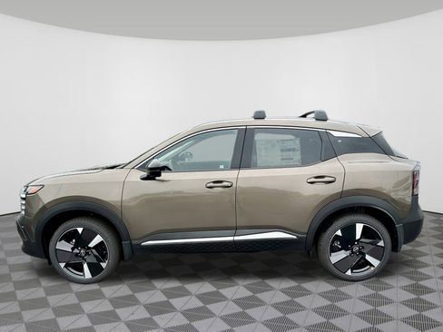 New 2026 Nissan Kicks SR w/ Cold Weather Package image 10