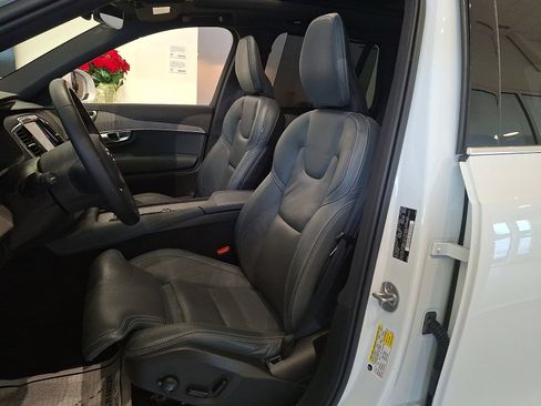 Certified 2023 Volvo XC90 B6 Ultimate w/ Protection Package Premier image 12