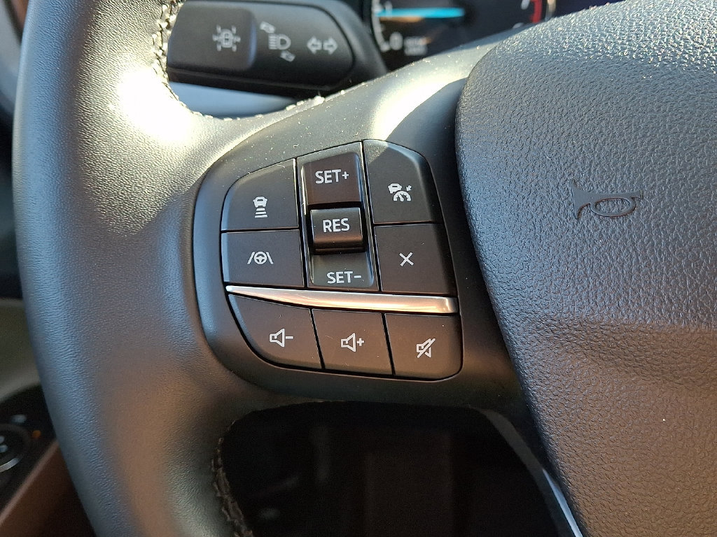Used 2024 Ford Maverick Lariat AWD/4WD image 23