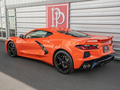 Used 2021 Chevrolet Corvette Stingray Premium Cpe w/ Z51 Performance Package image 38