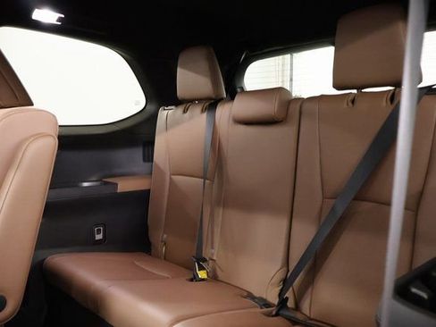 Certified 2025 Toyota Grand Highlander MAX Platinum image 31