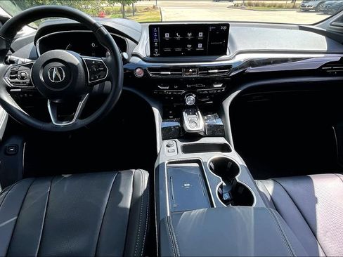Certified 2026 Acura MDX w/ Technology Package FWD image 17