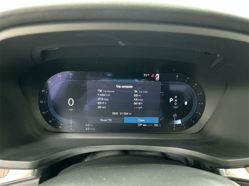 Used 2024 Volvo S60 B5 Plus image 13