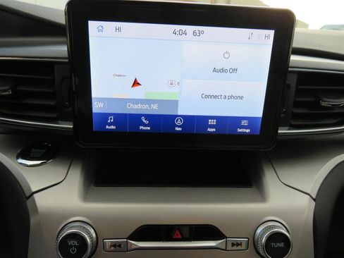 Used 2022 Ford Explorer XLT w/ Equipment Group 202A AWD/4WD image 17