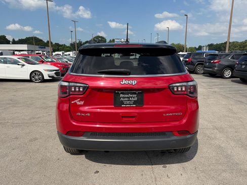 Used 2018 Jeep Compass Limited w/ Safe & Security Group AWD/4WD image 4