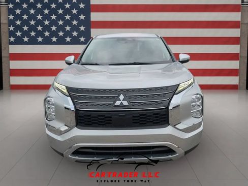 Used 2022 Mitsubishi Outlander ES FWD image 7