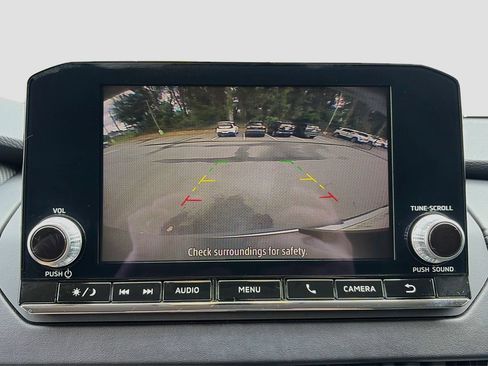 Used 2022 Mitsubishi Outlander ES FWD image 13