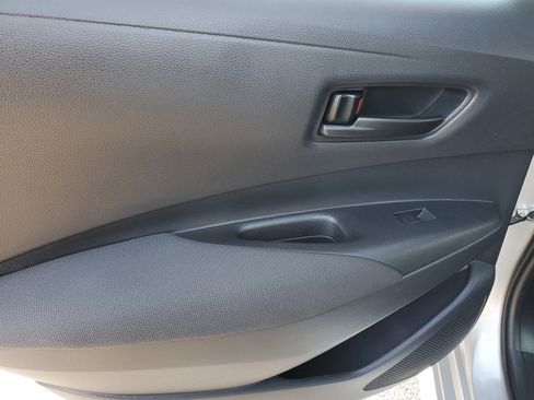 Certified 2025 Toyota Corolla LE image 12