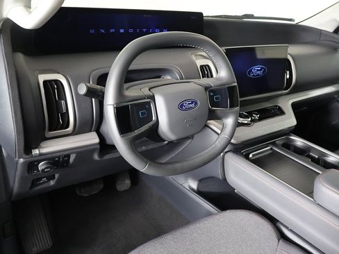 Used 2025 Ford Expedition Max Active image 27