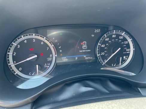 Used 2020 Toyota Highlander Limited FWD image 27