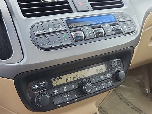 Used 2007 Honda Odyssey EX-L image 17