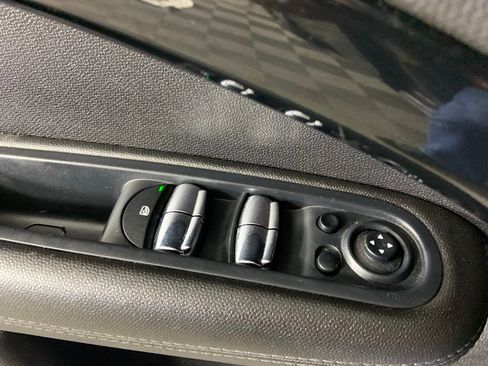 Used 2013 MINI Cooper Countryman S image 25