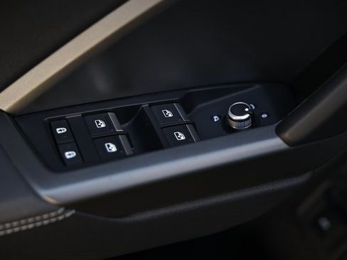 Certified 2025 Audi Q3 2.0T Premium w/ Convenience Package image 16