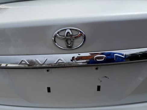 Used 2012 Toyota Avalon FWD image 50
