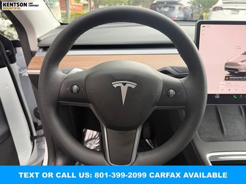 Used 2024 Tesla Model Y Long Range AWD/4WD image 17