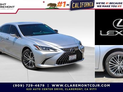 Used 2025 Lexus ES 300h w/ Premium Package