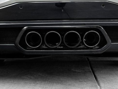 Used 2024 Chevrolet Corvette Z06 w/ Battery Protection Package image 30