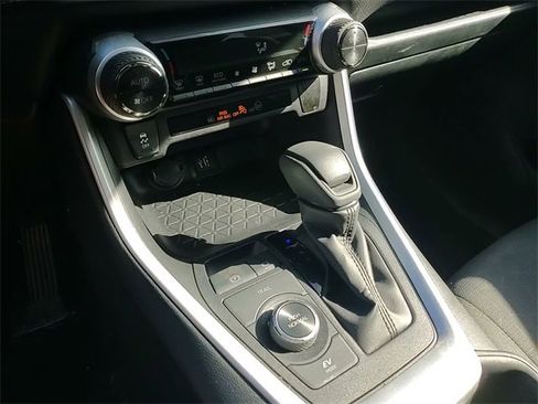 Certified 2025 Toyota RAV4 XLE image 18