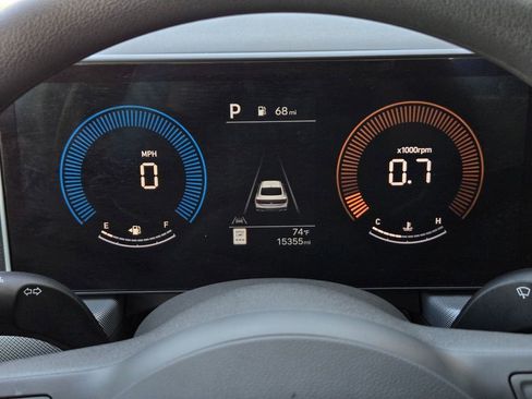 Used 2025 Hyundai Sonata SEL FWD image 23