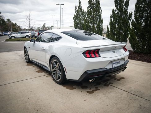Used 2025 Ford Mustang GT image 9