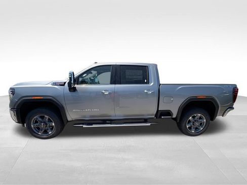 New 2026 GMC Sierra 2500 SLT AWD/4WD image 5