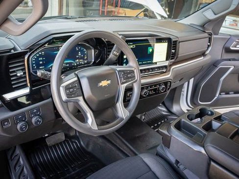 Used 2022 Chevrolet Silverado 1500 LT w/ Work Truck Package image 18