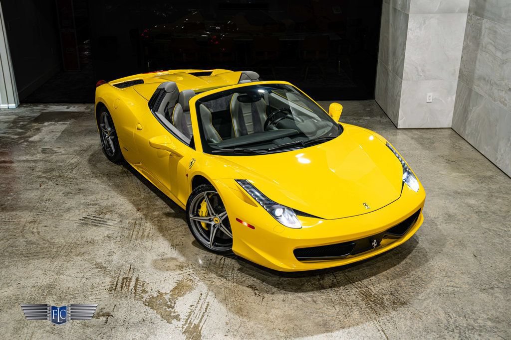 Used 2015 Ferrari 458 Spider RWD image 1
