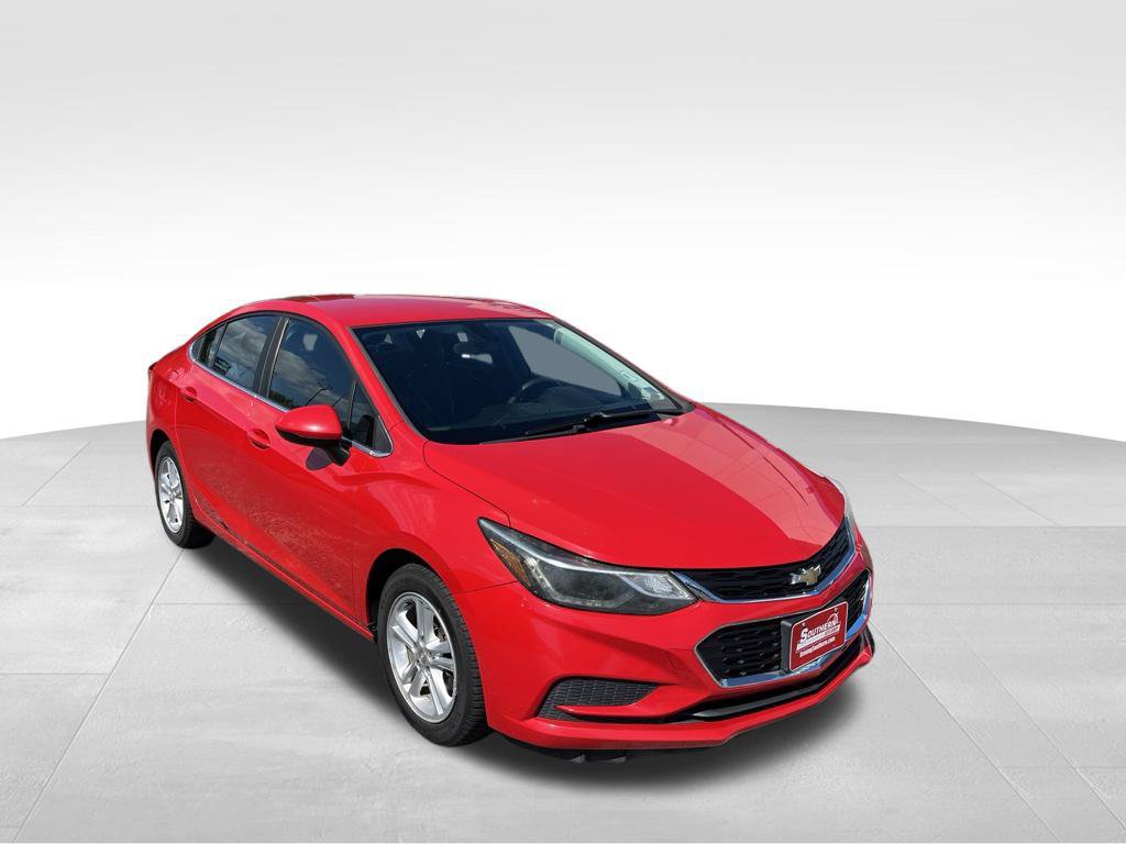 Used 2016 Chevrolet Cruze LT FWD image 3