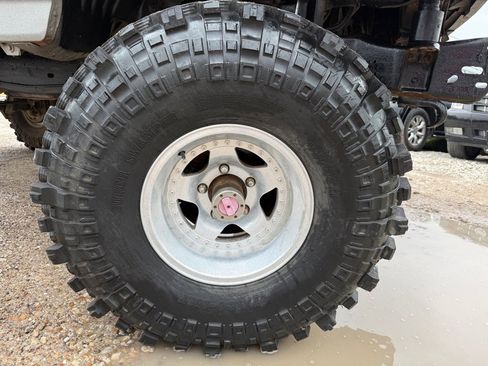 Used 1989 Ford Bronco image 18