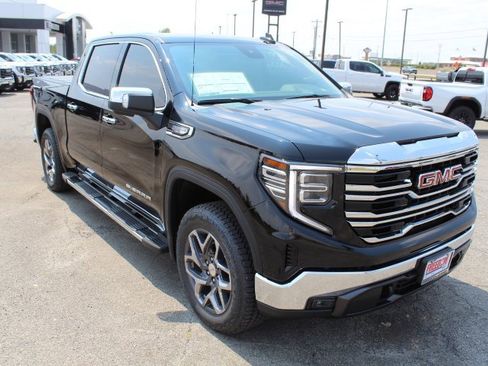 New 2026 GMC Sierra 1500 SLT image 7