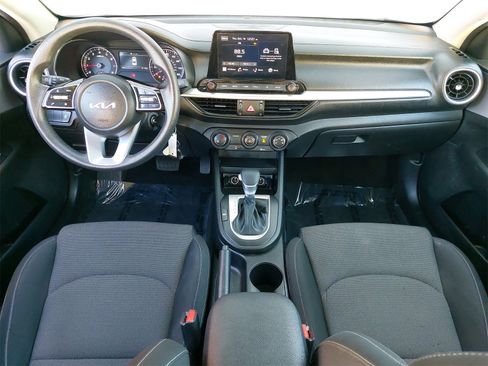 Used 2023 Kia Forte LXS image 9