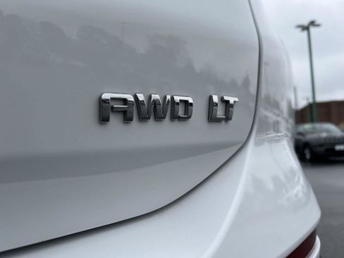 Used 2024 Chevrolet Equinox LT image 7