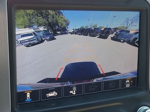 Certified 2022 GMC Sierra 2500 SLT w/ SLT Convenience Package image 15