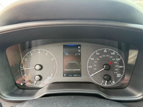 Used 2024 Toyota Corolla LE w/ LE Convenience Package image 11