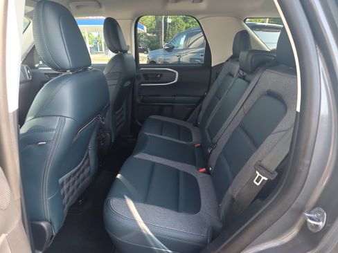 Used 2023 Ford Bronco Sport Outer Banks w/ Tech Package AWD/4WD image 8