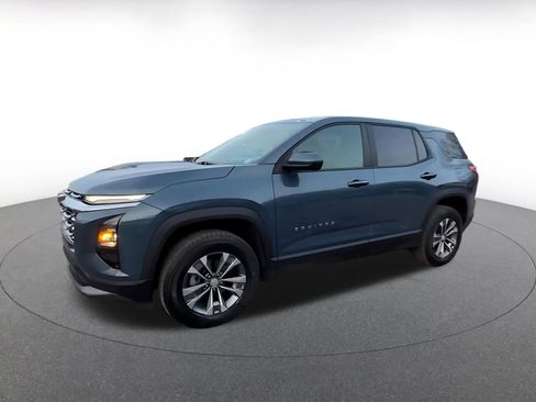 Used 2025 Chevrolet Equinox LT image 8