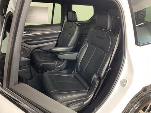 Used 2024 Jeep Grand Cherokee L Limited w/ Trailer Tow Package image 33