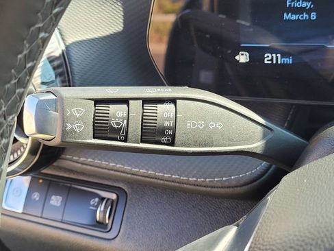 Used 2025 Chevrolet Equinox LT FWD image 15